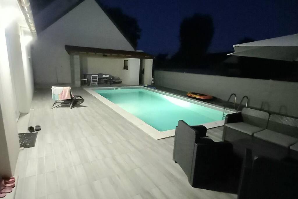 15Min De Disney, Dependance Et Piscine Privee A La Campagne Crevecoeur-en Brie Dış mekan fotoğraf